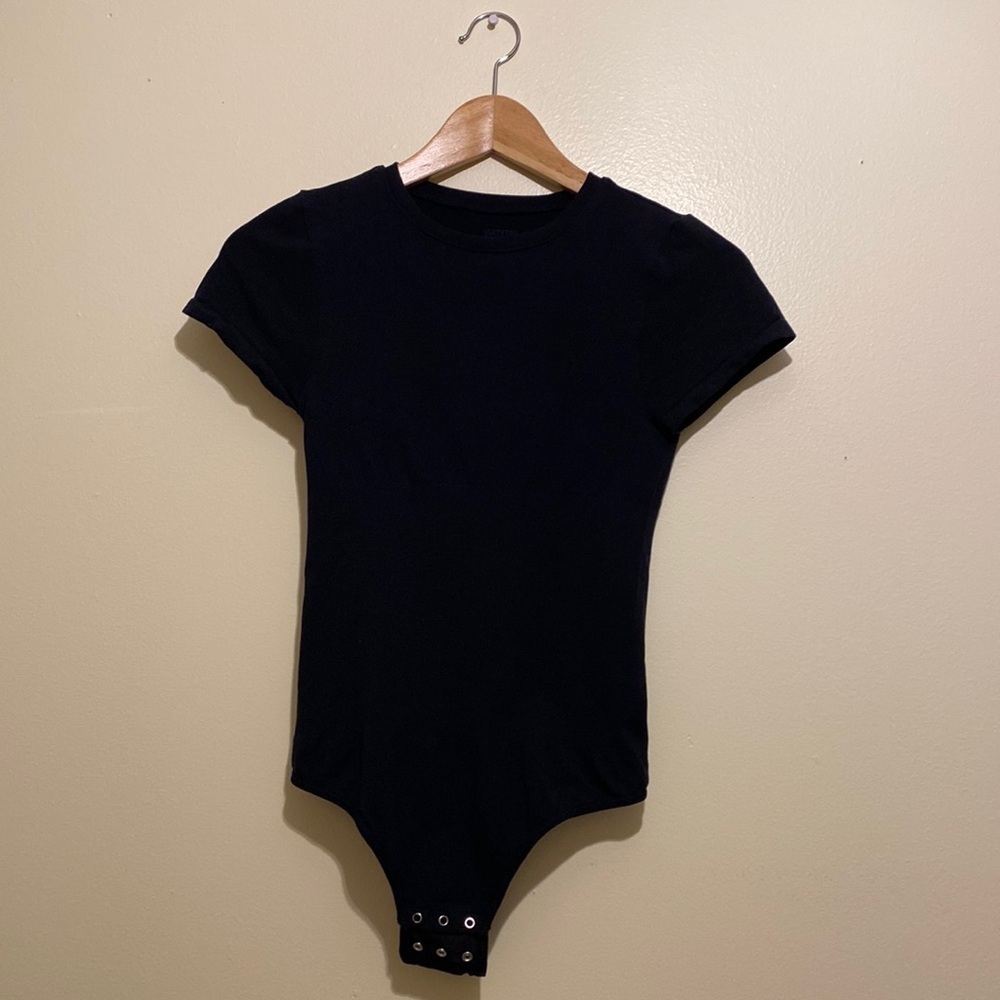 YUMMIE SEAMLESS SHAPING THING BLACK BODYSUIT. Size S - Picture 5 of 9